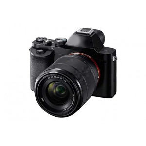 Mirrorless Digital Camera with EF-S 28-70mm Lens (Black)